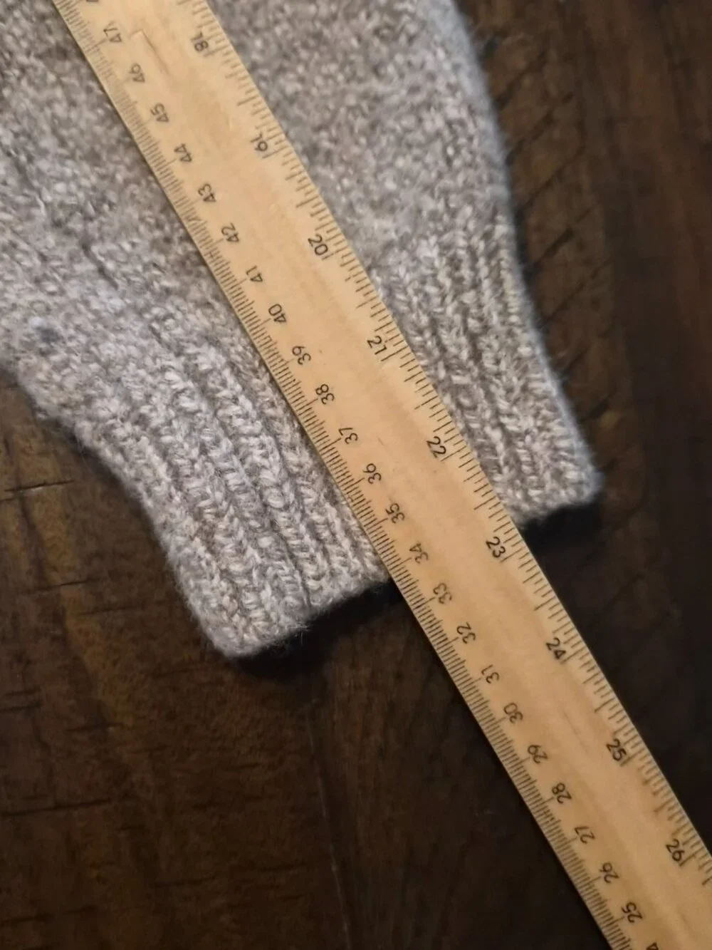 LL Bean Sweater Men's L Tall Fits S 100% Lamb's Wool Henley Pullover Gray G800